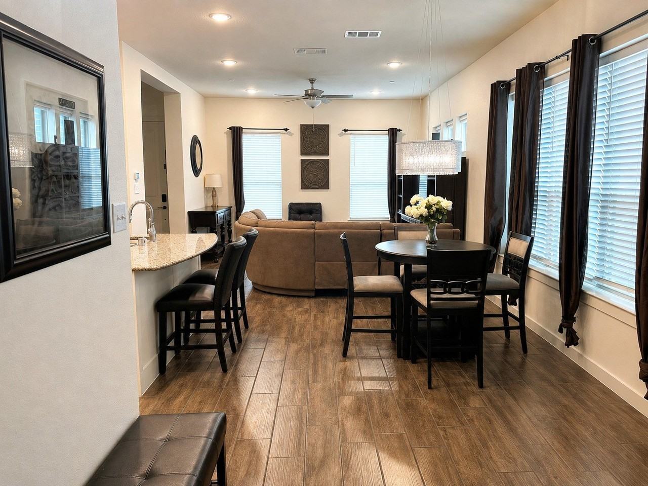 6449 Iron Horse Blvd - Photo 4 of 17