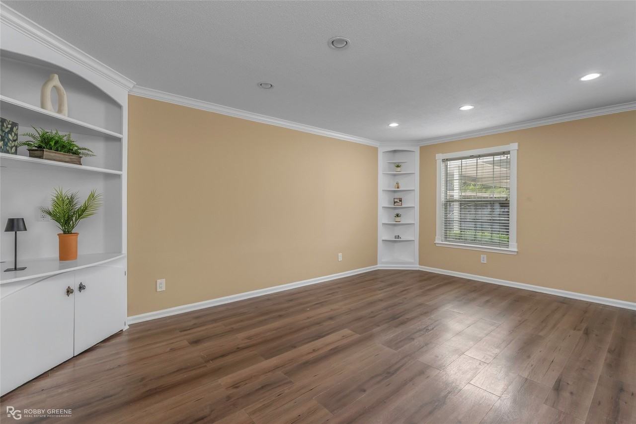 3730 Fairfield Ave #135 - Photo 2 of 17
