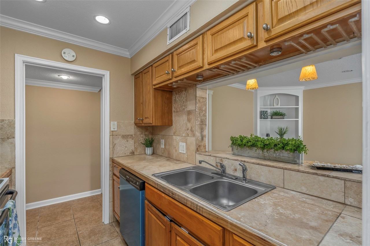 3730 Fairfield Ave #135 - Photo 7 of 17