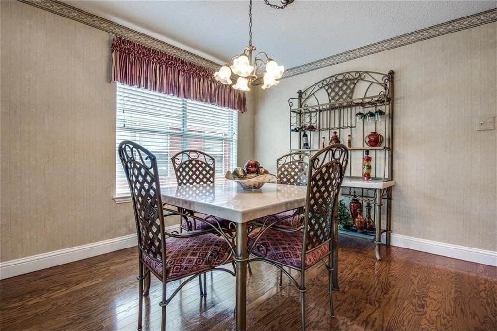 5116 Boxwood Ln - Photo 5 of 15