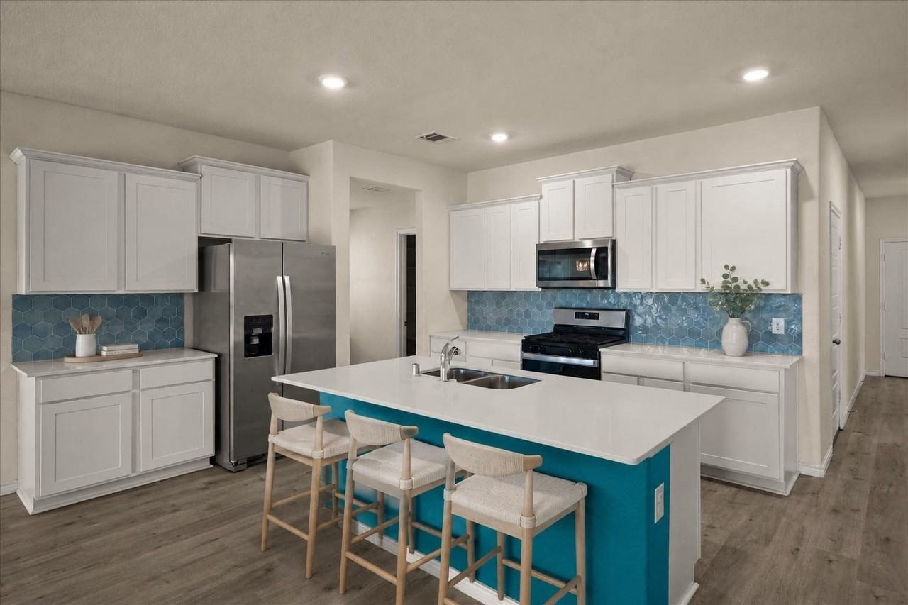772 Soar Sky Way - Photo 5 of 32