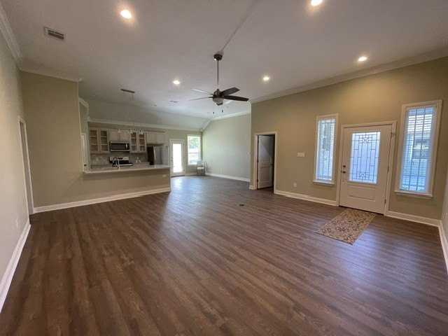 12600 Plassmeyer Ct - Photo 3 of 20