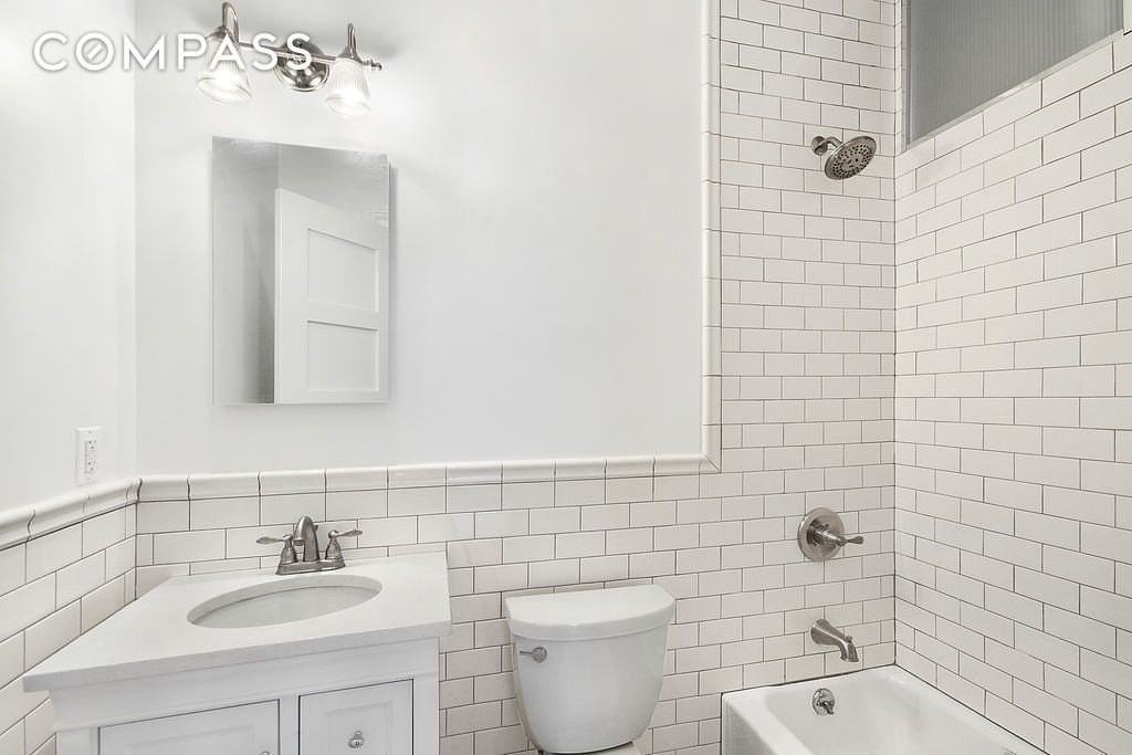 389 7th Ave #1 - Photo 5 of 7