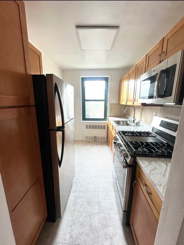 210 Atlantic Ave #B4B - Photo 4 of 13