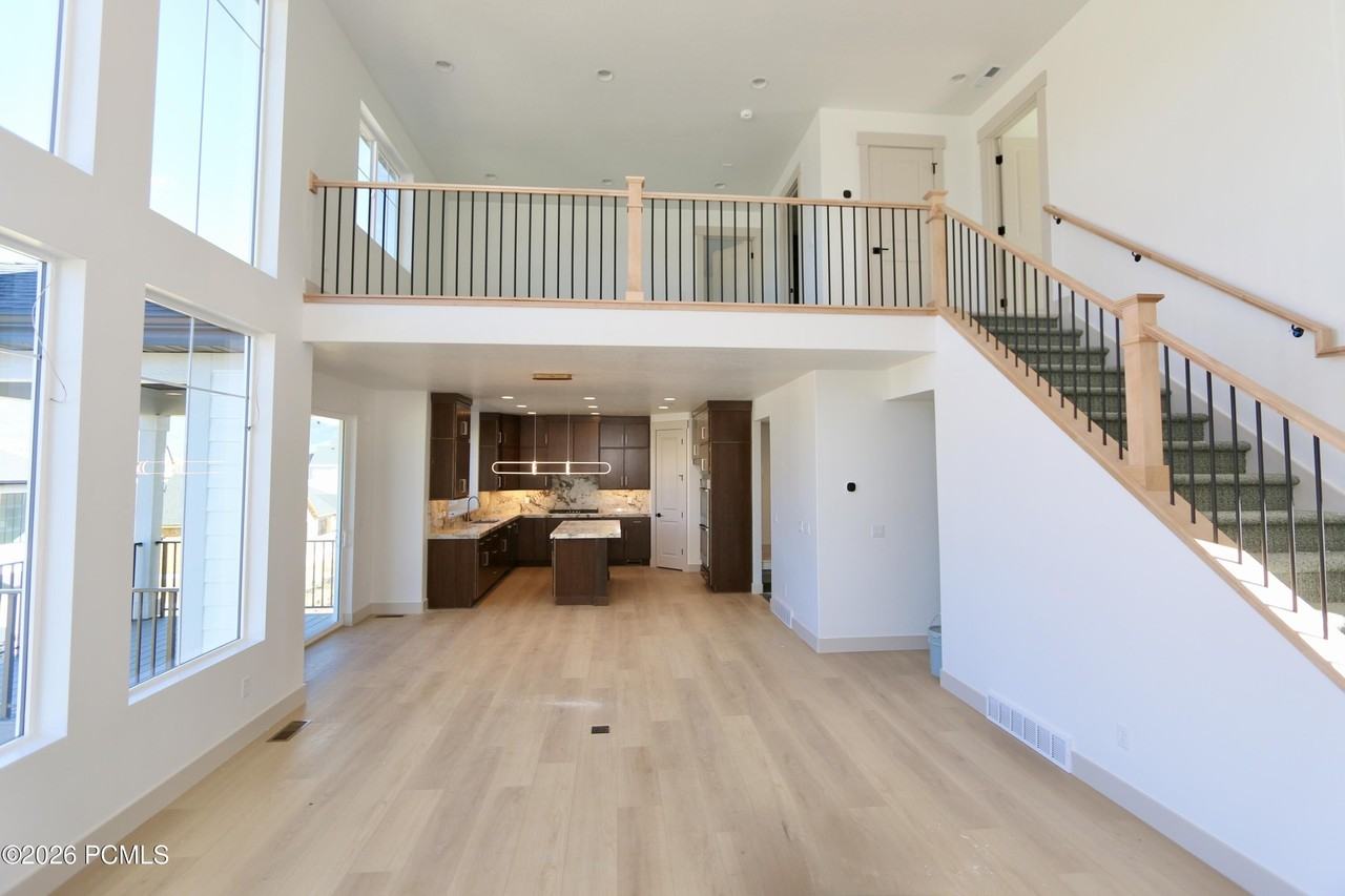 1791 N 460 E - Photo 5 of 38