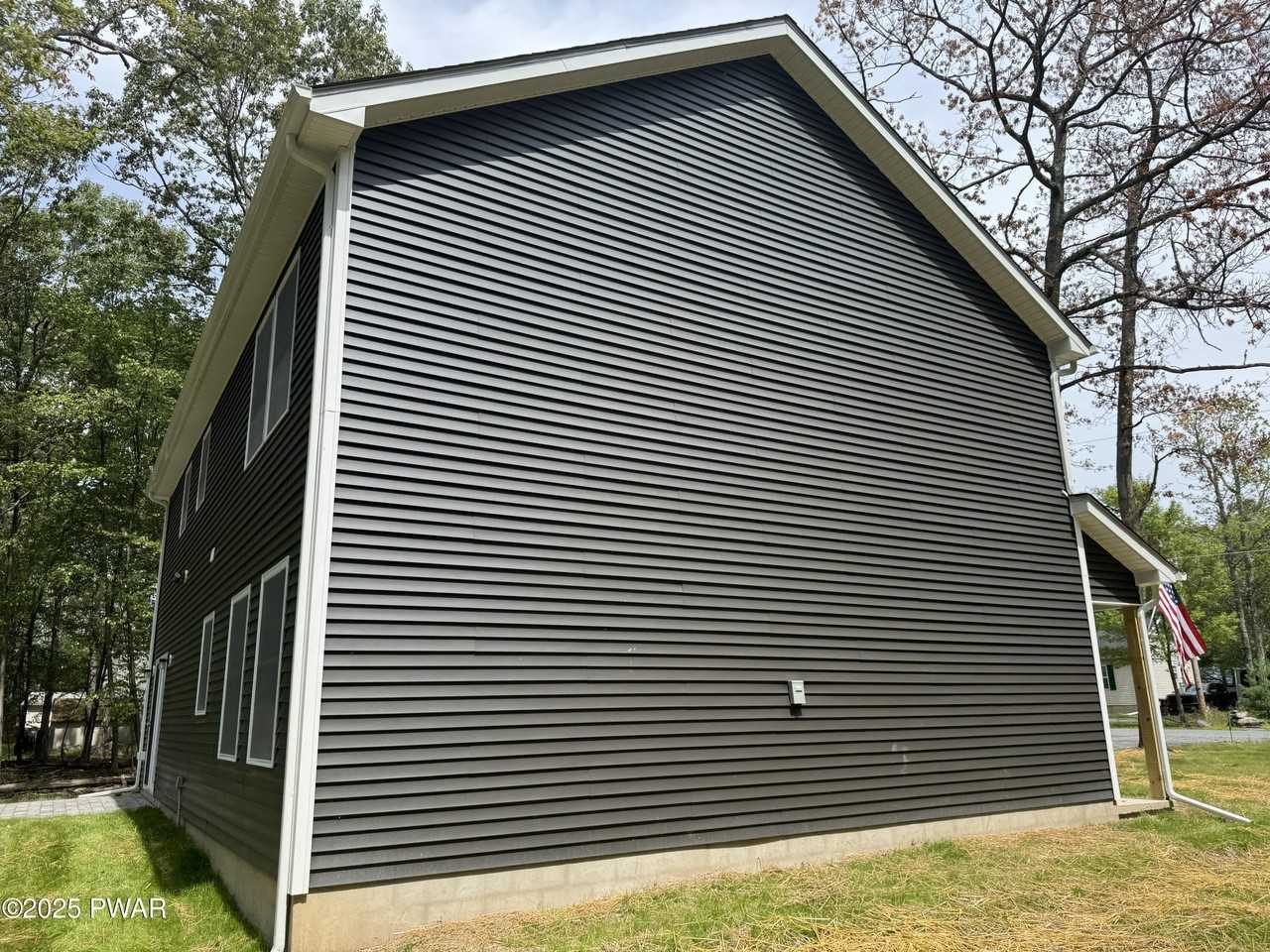 125 Cobblestone Dr - Photo 4 of 35