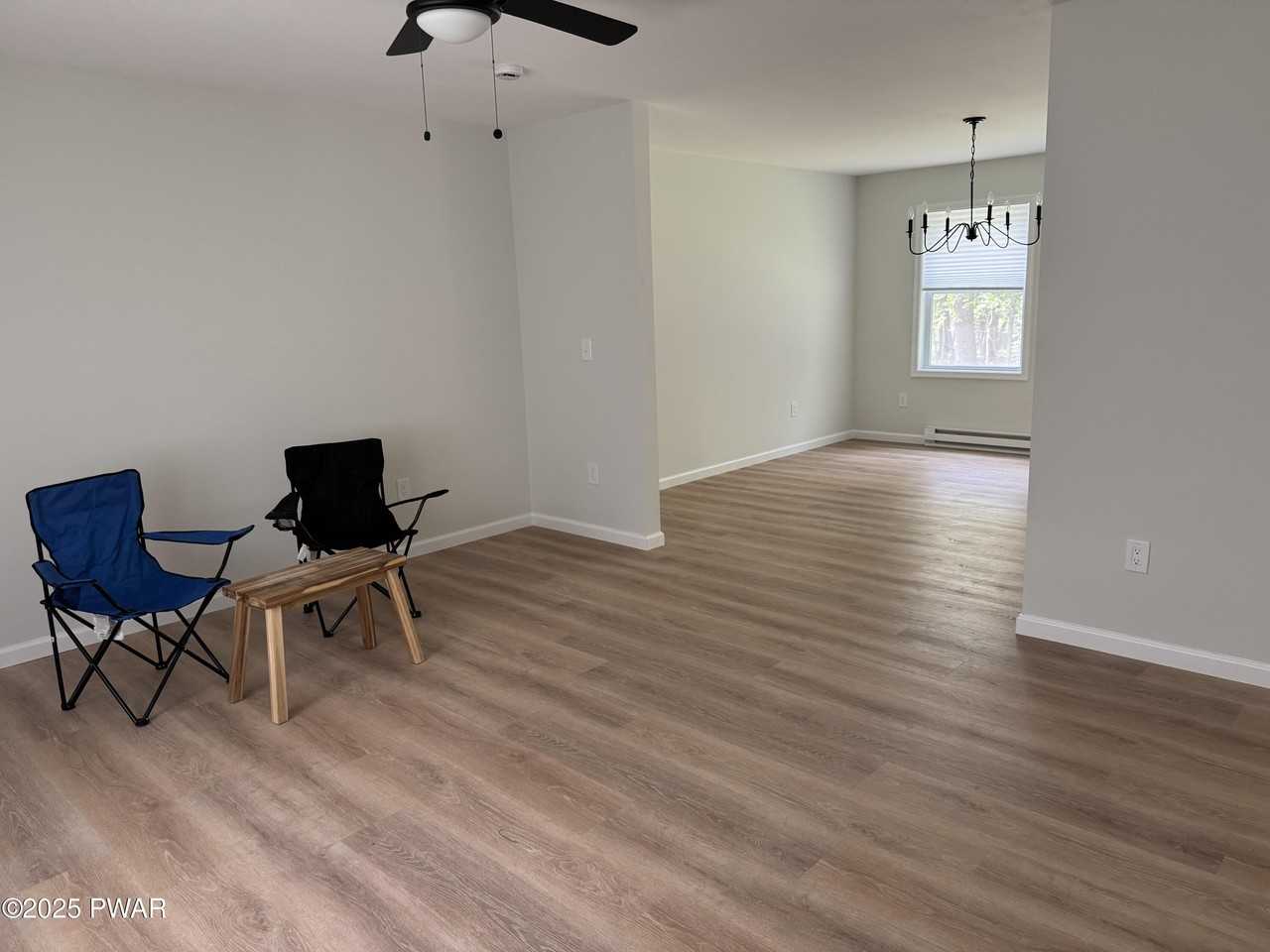 125 Cobblestone Dr - Photo 5 of 35