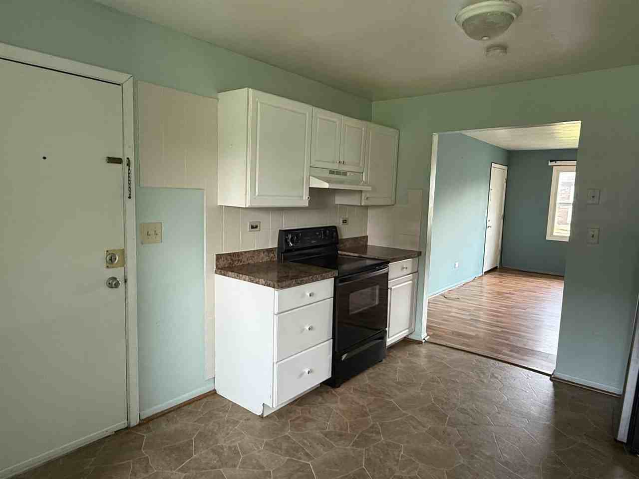 1020 9th St - Photo 6 of 17