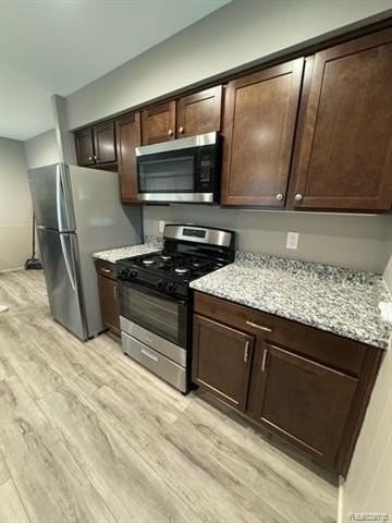 36411 Roycroft St - Photo 2 of 13