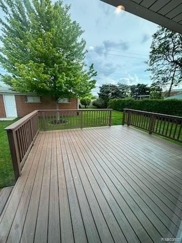 36411 Roycroft St - Photo 4 of 13