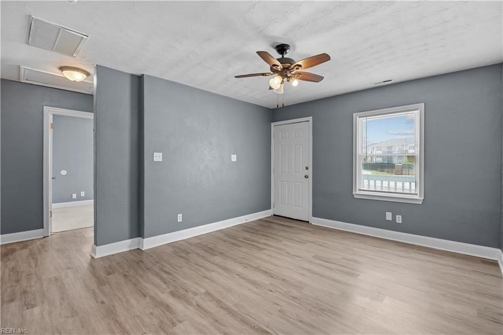 2321 Columbus Ave - Photo 4 of 19