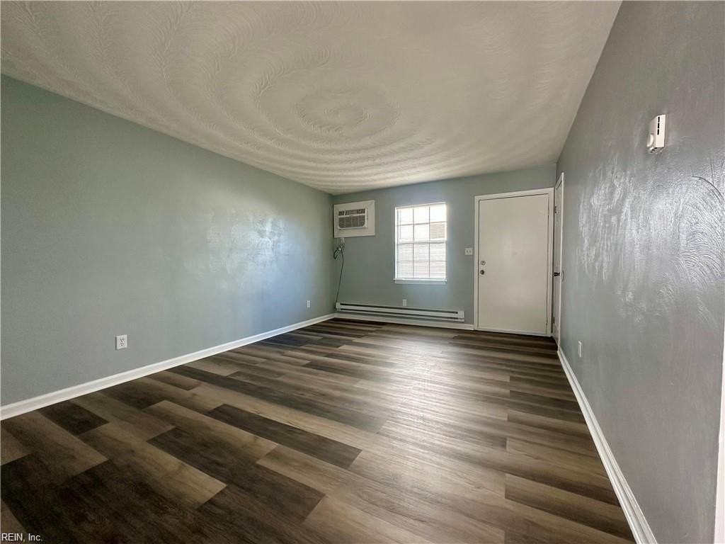 2314 Nevada Ave #B - Photo 3 of 21