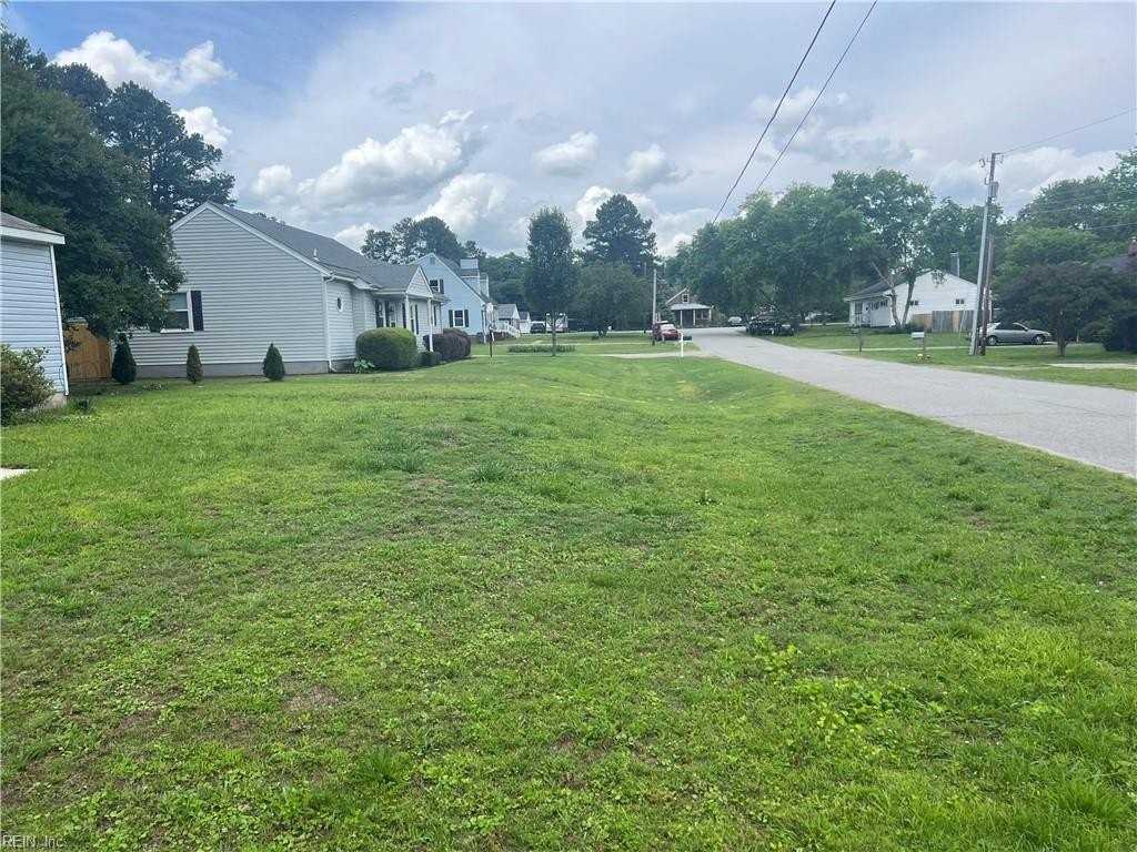 904 Wilson Rd - Photo 3 of 24
