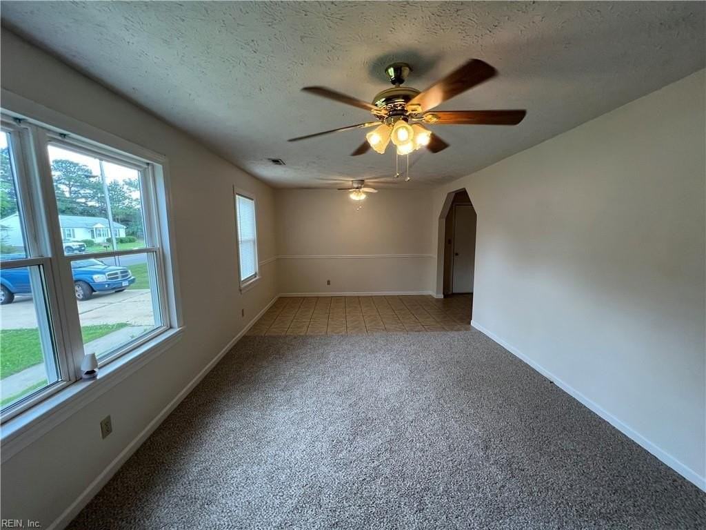 904 Wilson Rd - Photo 5 of 24