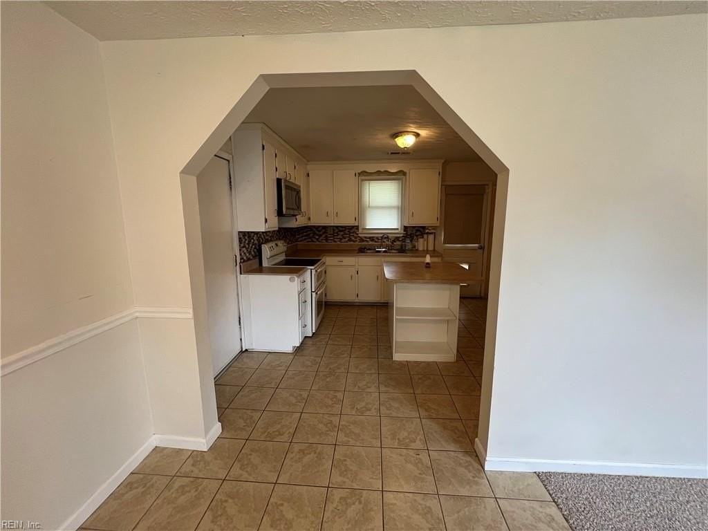 904 Wilson Rd - Photo 7 of 24