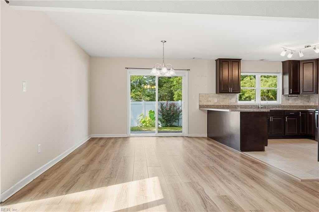 1268 Geranium Cres - Photo 7 of 25