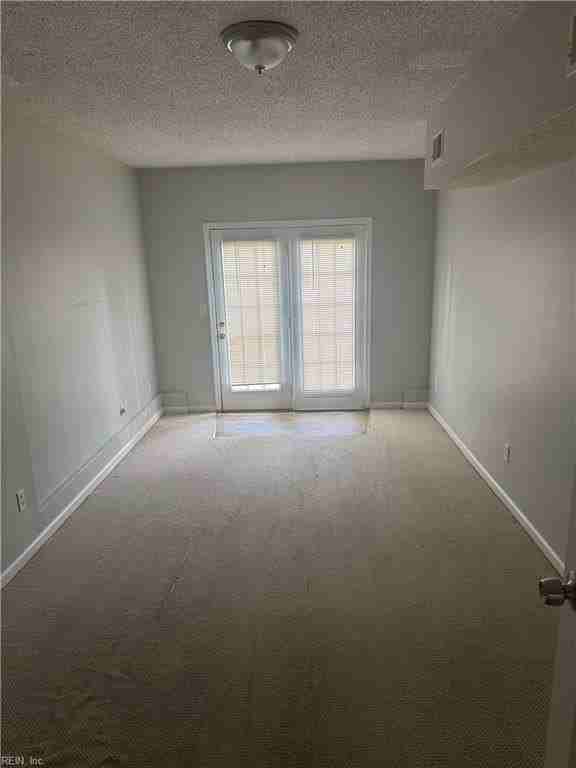 268 Wexford Dr W - Photo 6 of 12