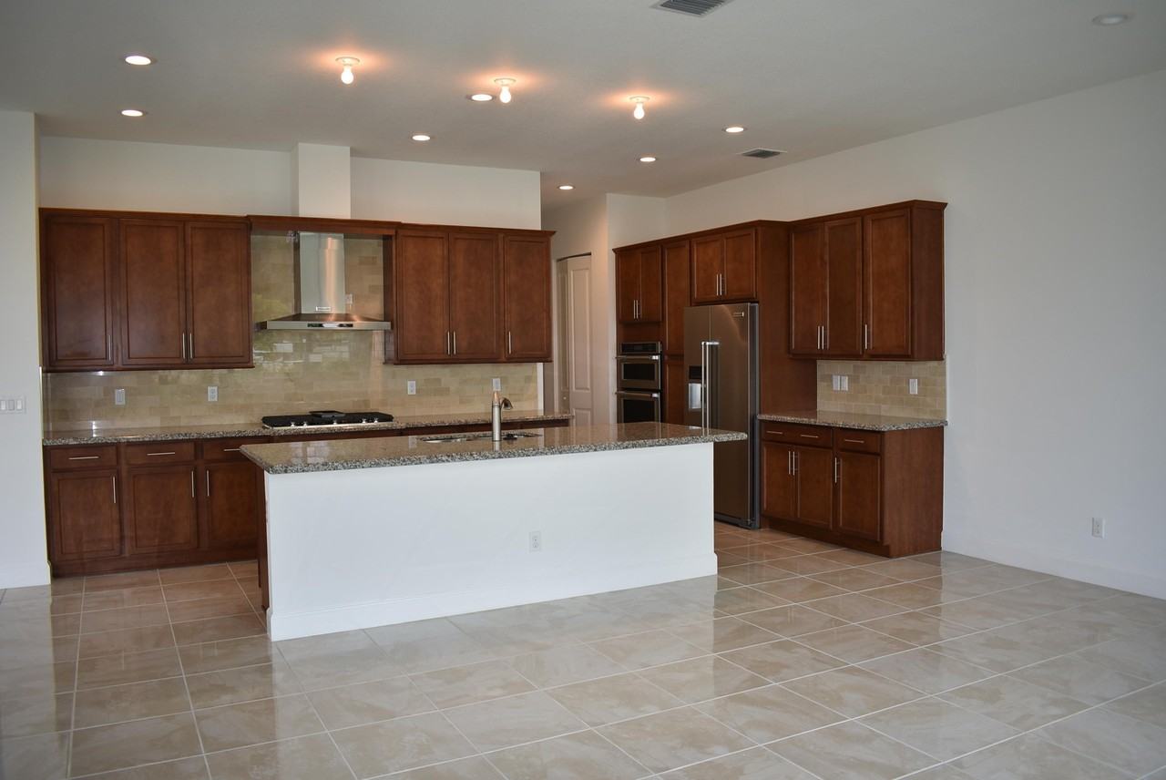 8865 Kingsmoor Way - Photo 4 of 28
