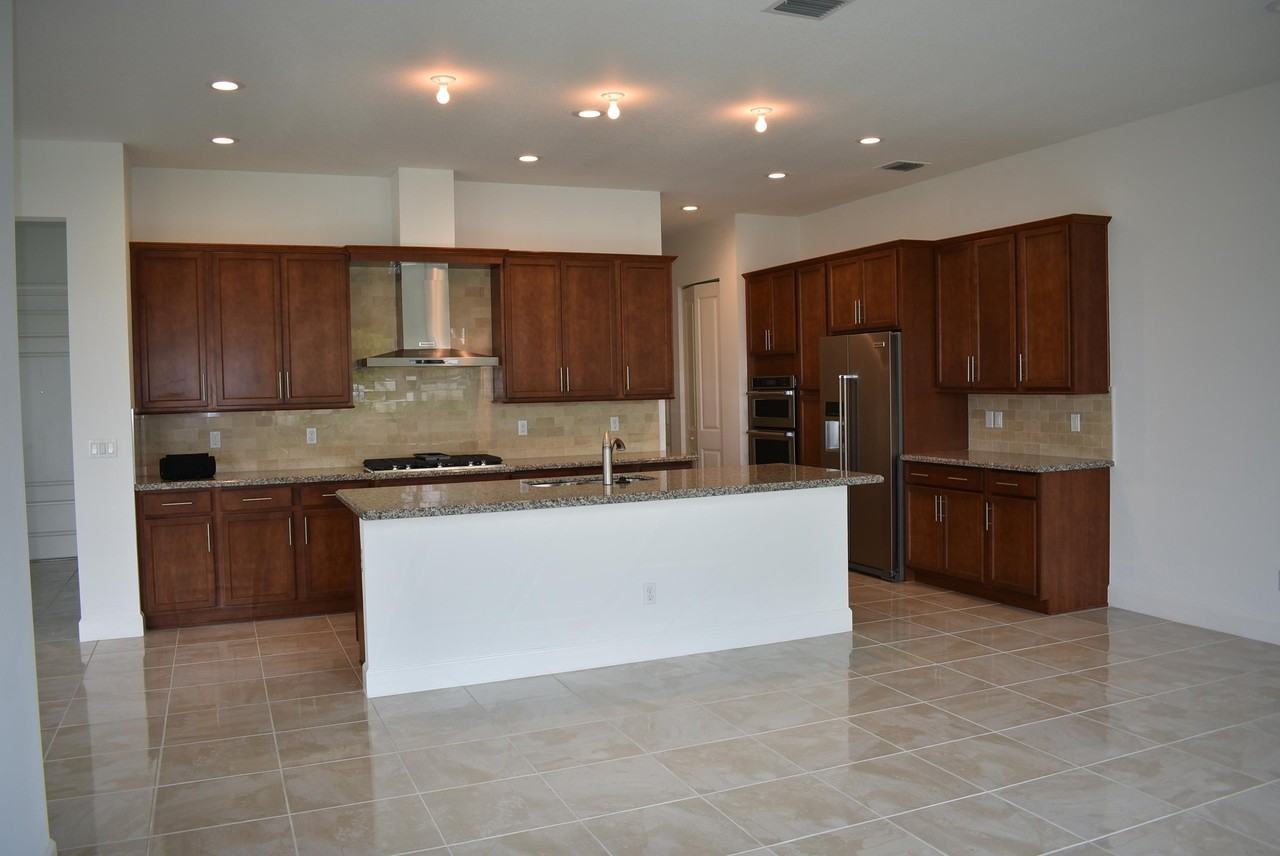 8865 Kingsmoor Way - Photo 6 of 28