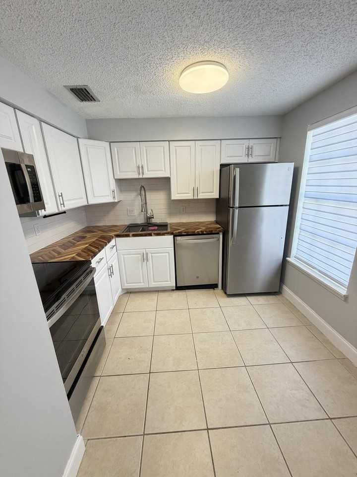 317 Georgian Park Dr - Photo 4 of 14