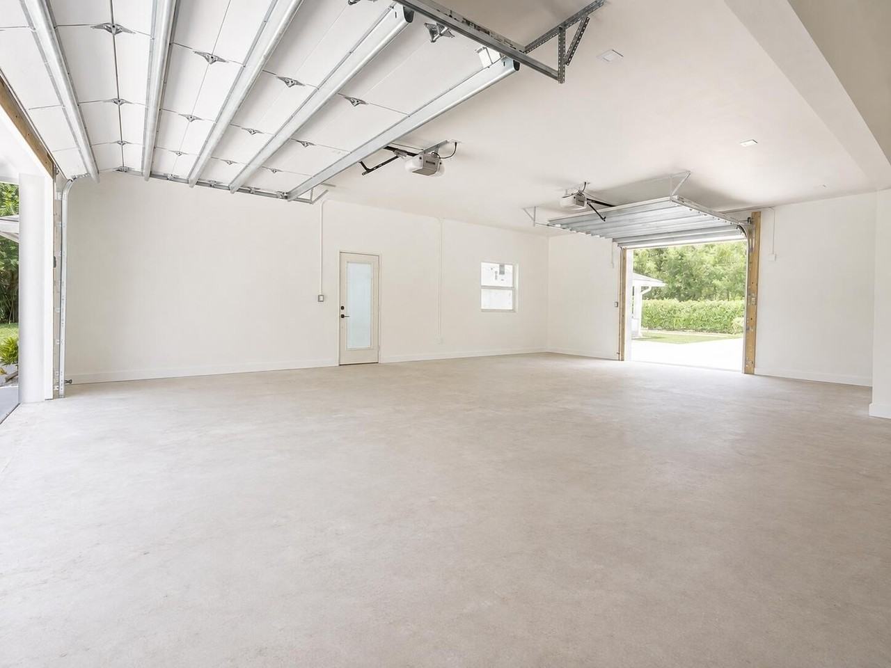 13884 89th Pl N - Photo 4 of 28