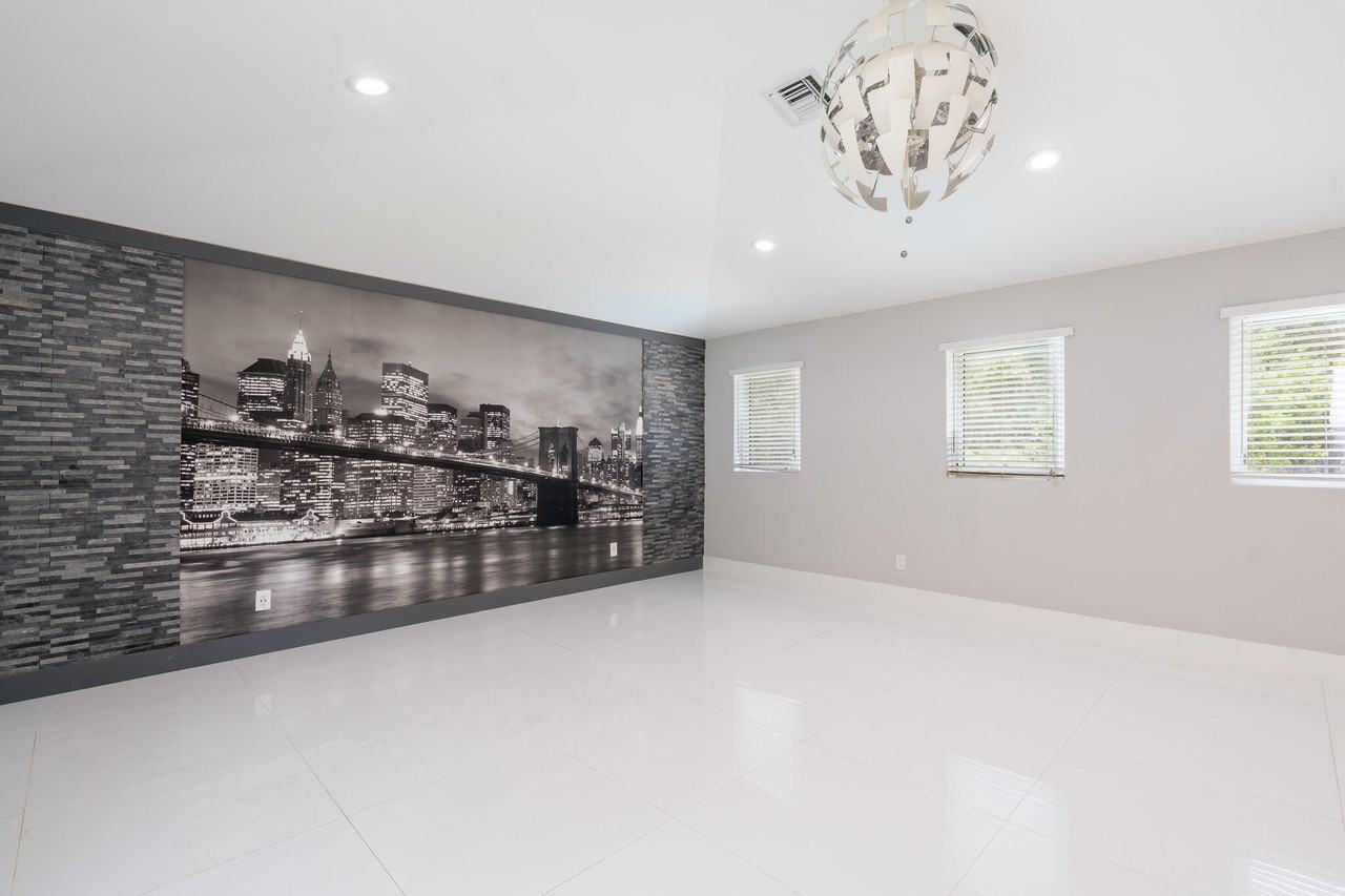 13884 89th Pl N - Photo 5 of 28