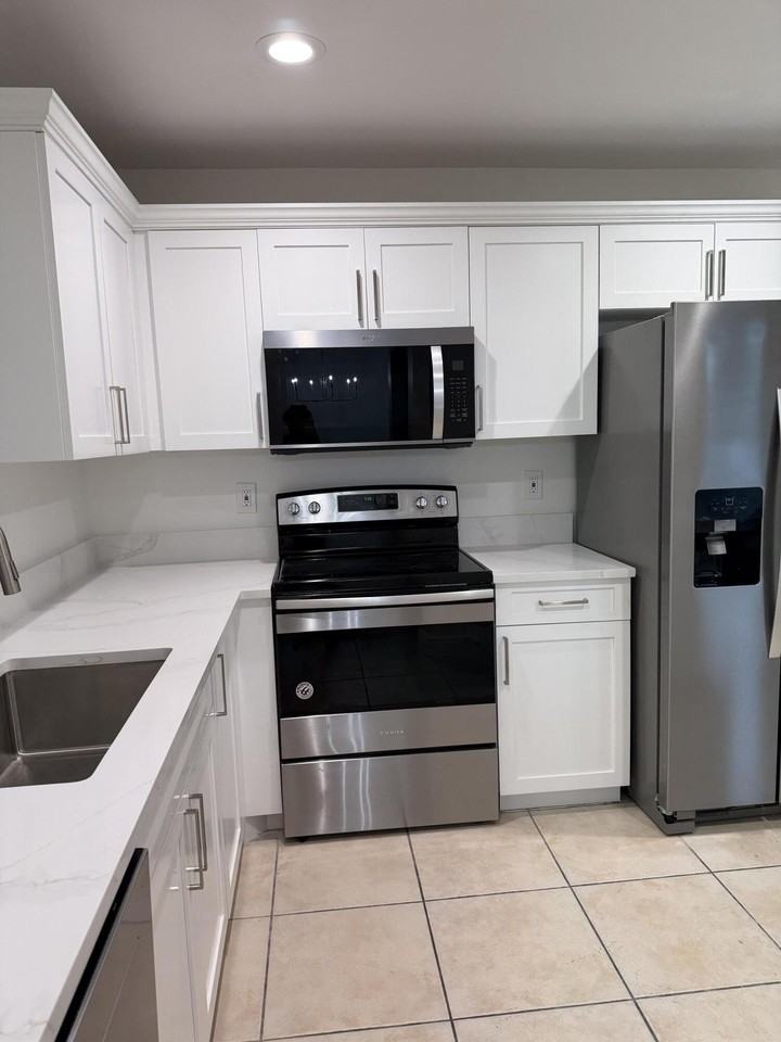 9646 Ohio Pl - Photo 4 of 20