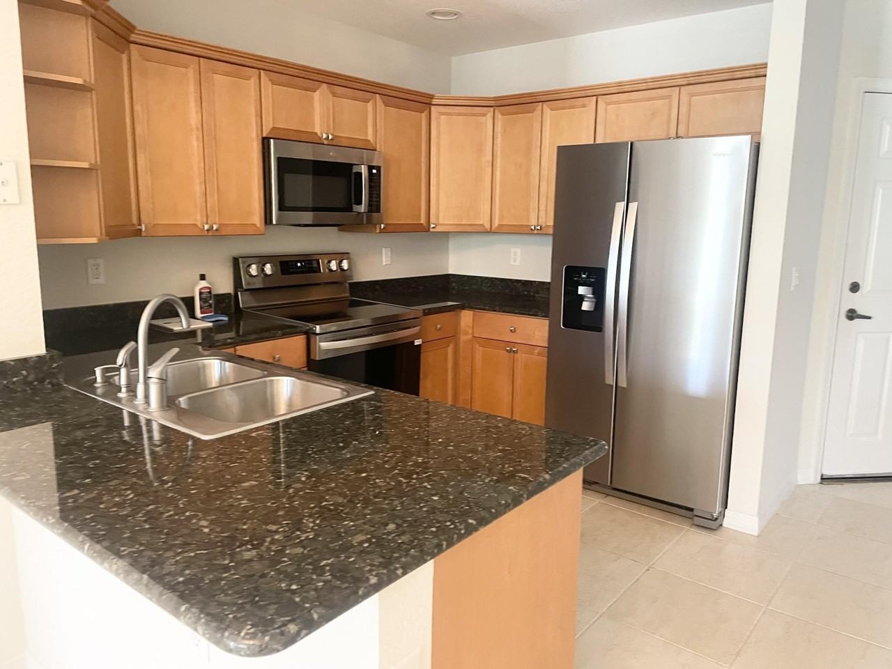 902 S Federal Hwy #6 - Photo 6 of 27