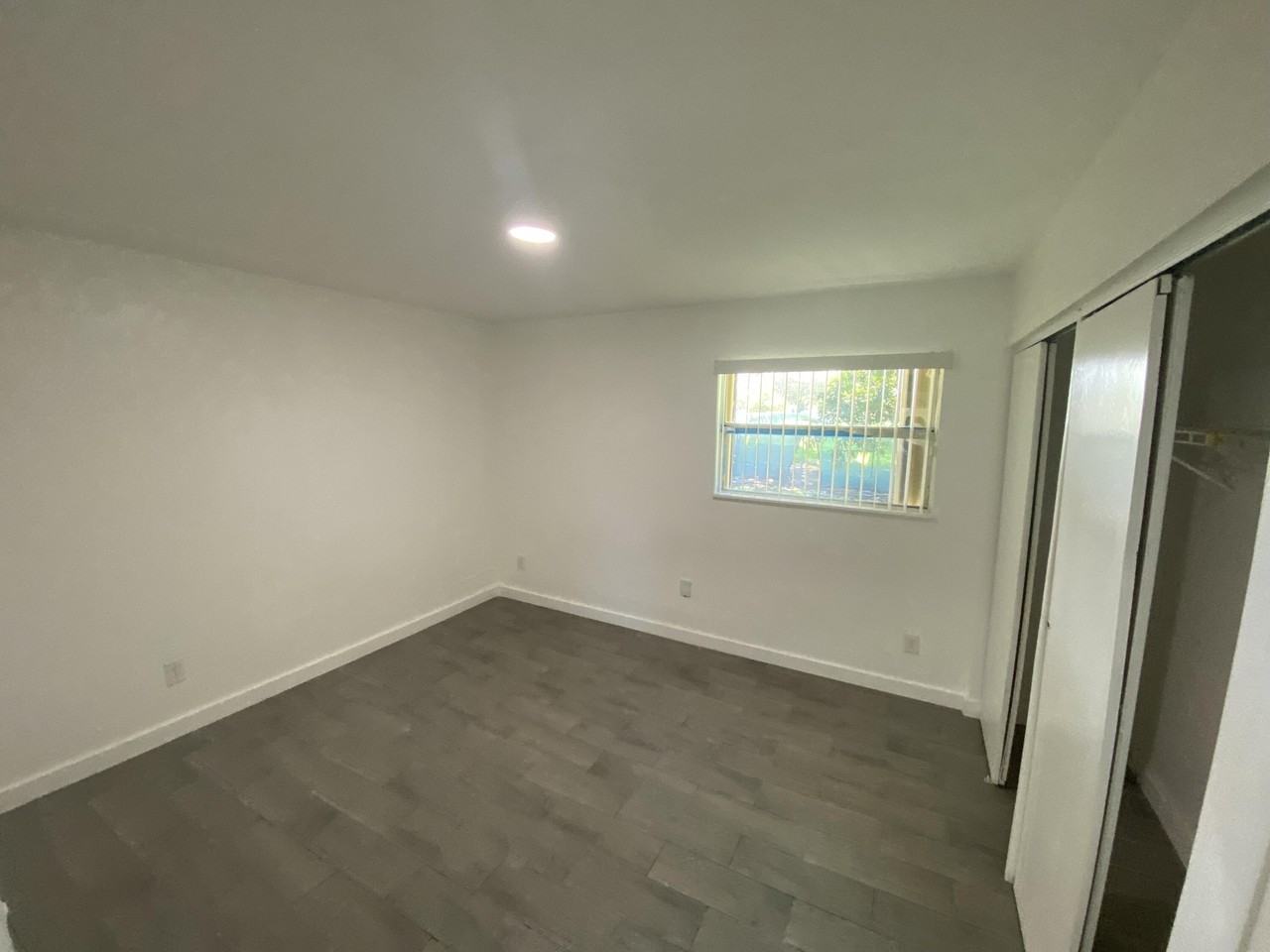 850 Sw 9th Ave #1-4C - Photo 7 of 11