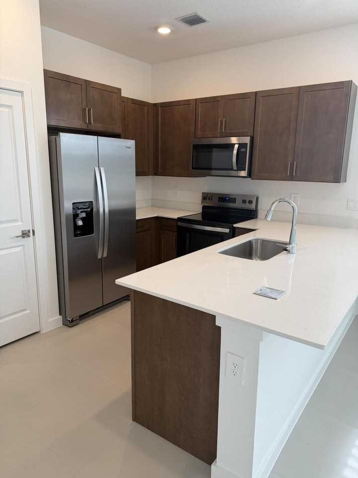 147 Lakeside Landings Dr - Photo 6 of 38