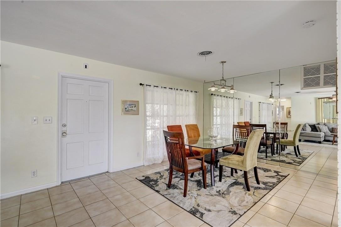 840 Sw 7th St - Photo 5 of 33