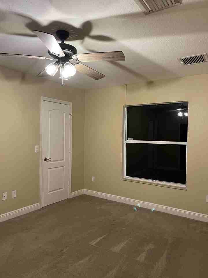 1273 Sw Granville Ave - Photo 6 of 12
