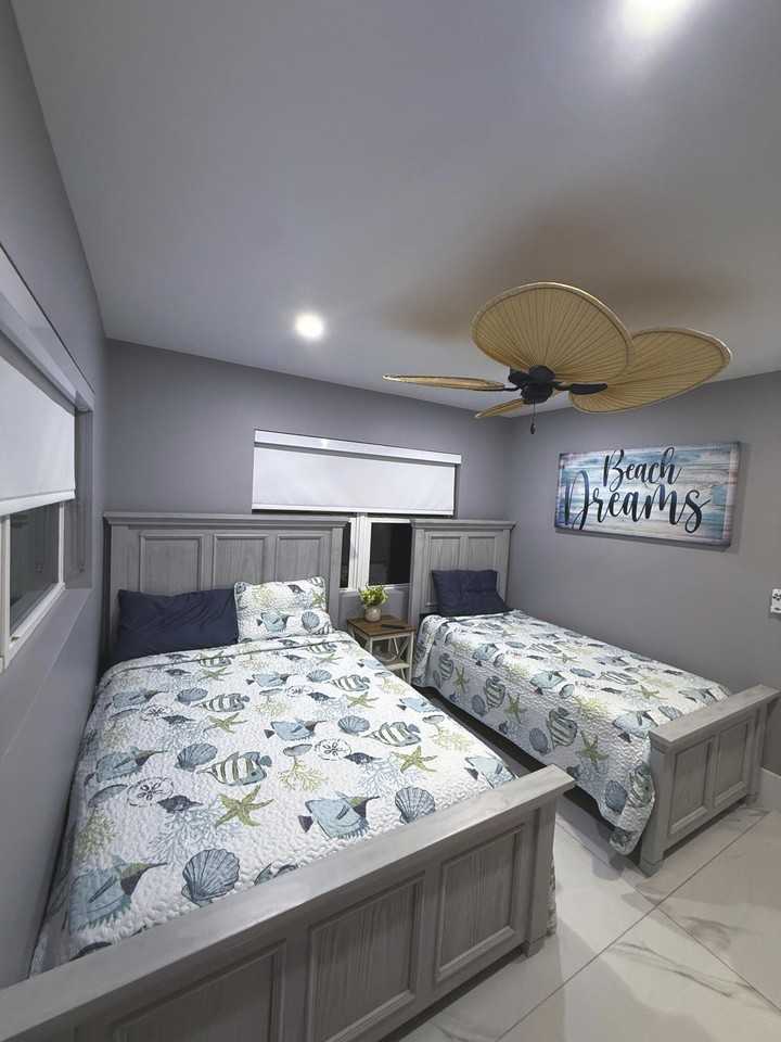 631 Nw 39th St - Photo 5 of 13