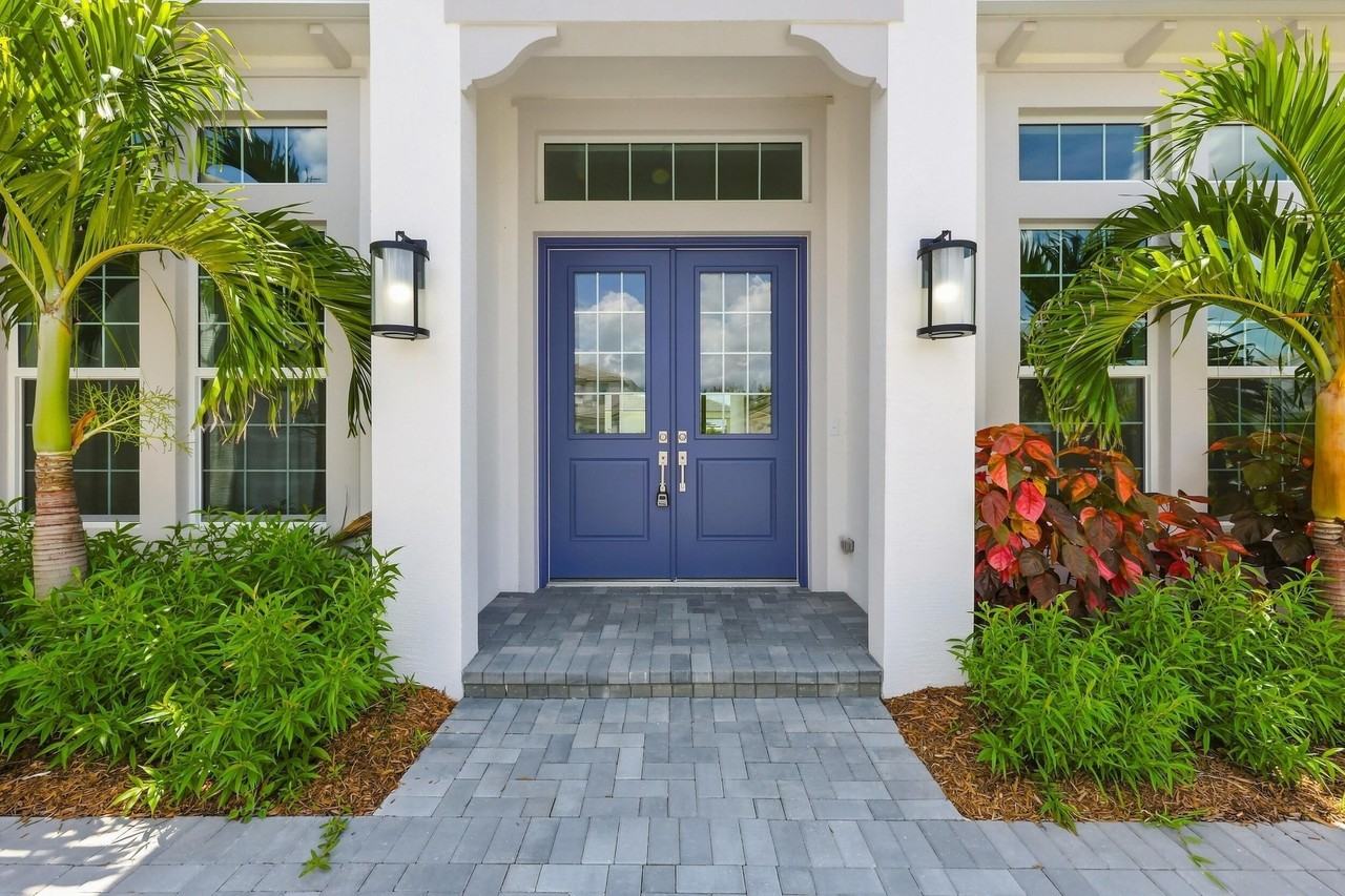 15093 Wildwood Cir - Photo 6 of 50
