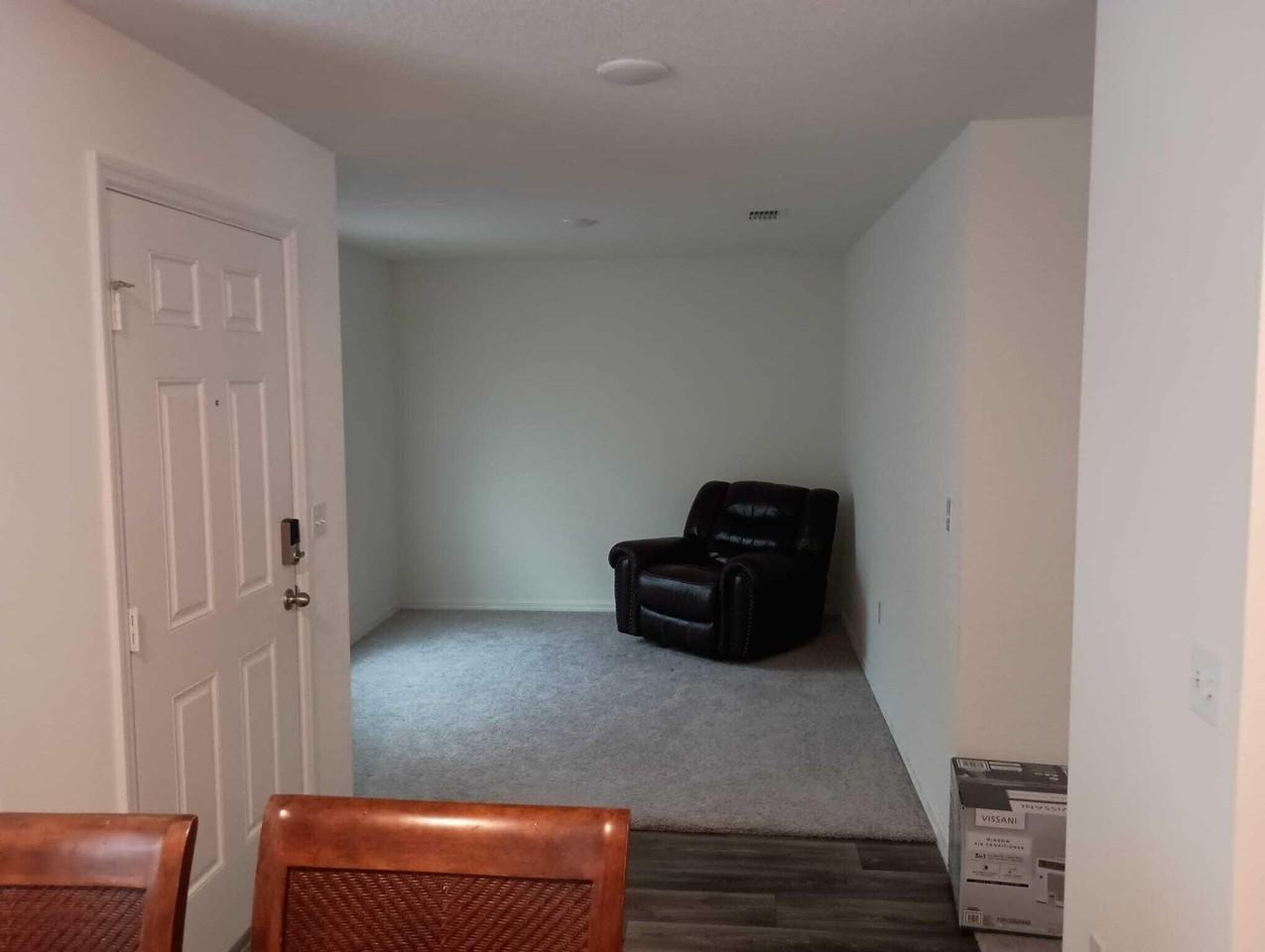 337 Se Starfish Ave - Photo 4 of 12