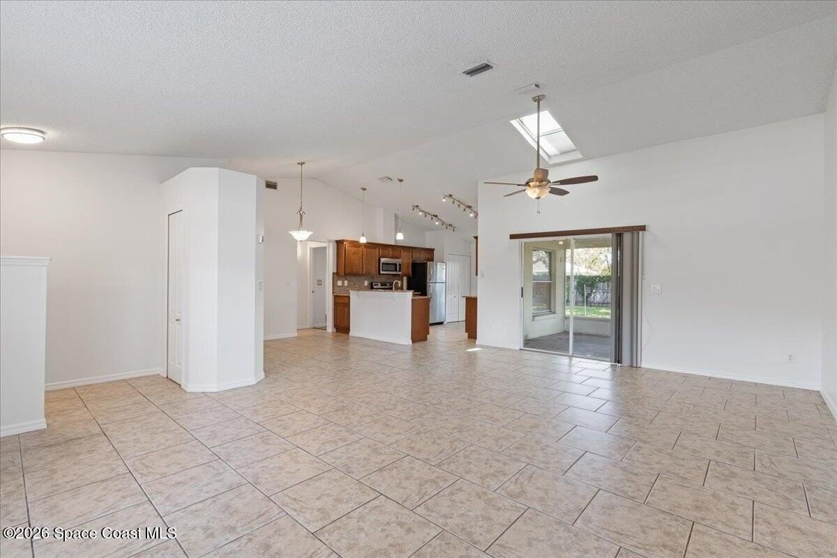 816 Hunters Creek Dr - Photo 7 of 31