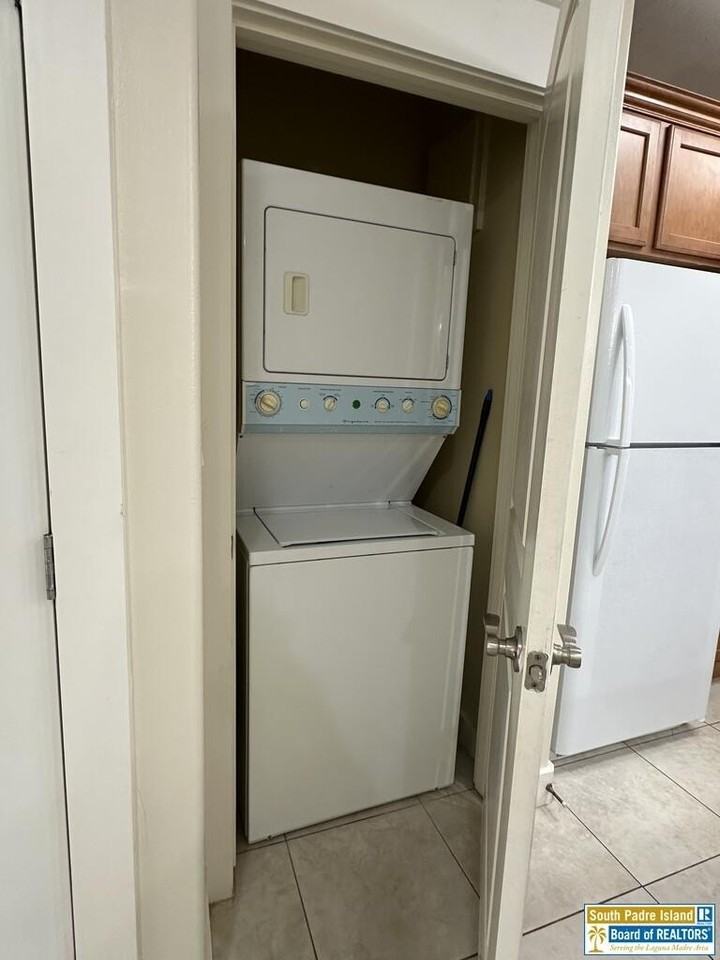 200 W Mesquite St #3 - Photo 7 of 19