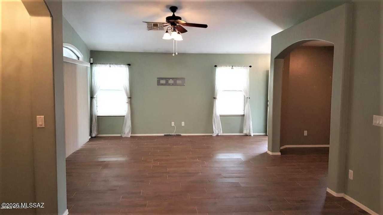 10835 S Piety Hill Dr - Photo 4 of 11