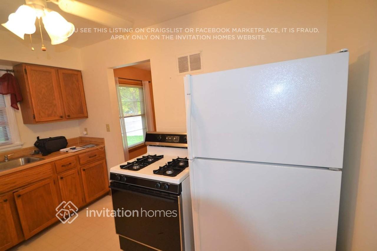 7520 4th Ave S - Photo 3 of 13