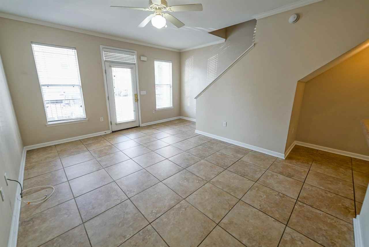 2400 Fred Smith Rd #204 - Photo 5 of 29