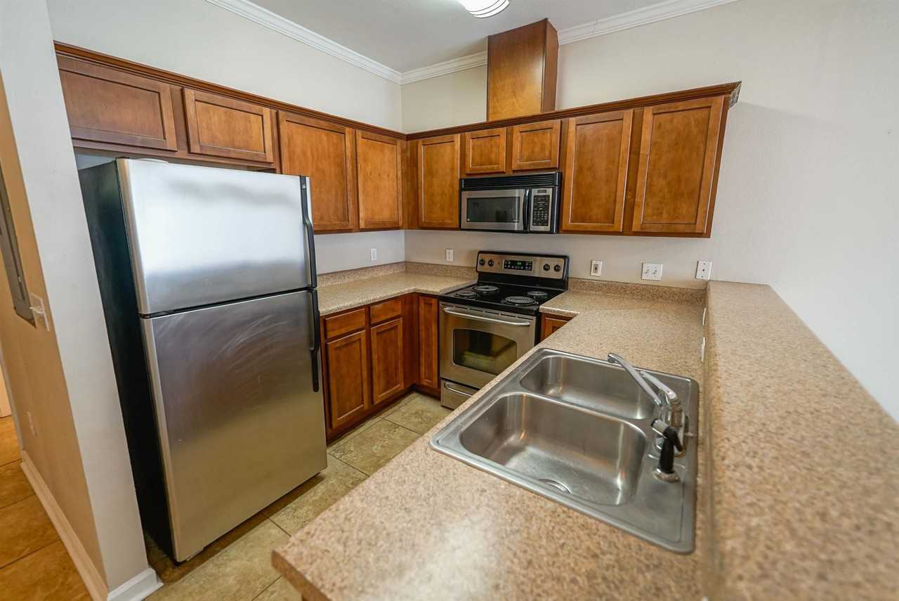2400 Fred Smith Rd #204 - Photo 7 of 29