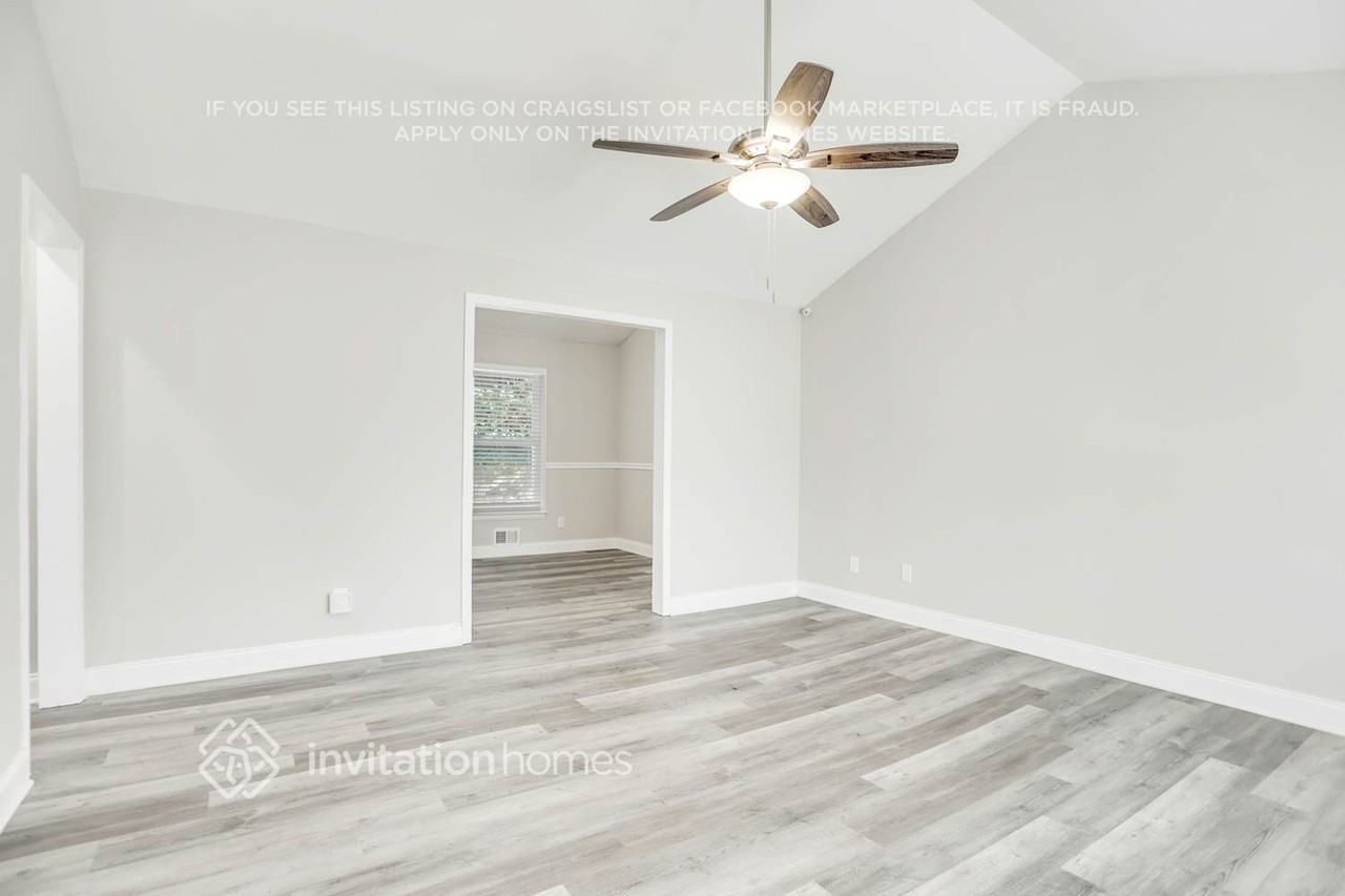 3003 Orion Dr - Photo 4 of 26
