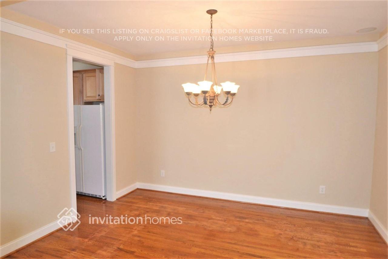7706 Red Oaks Trl - Photo 6 of 15