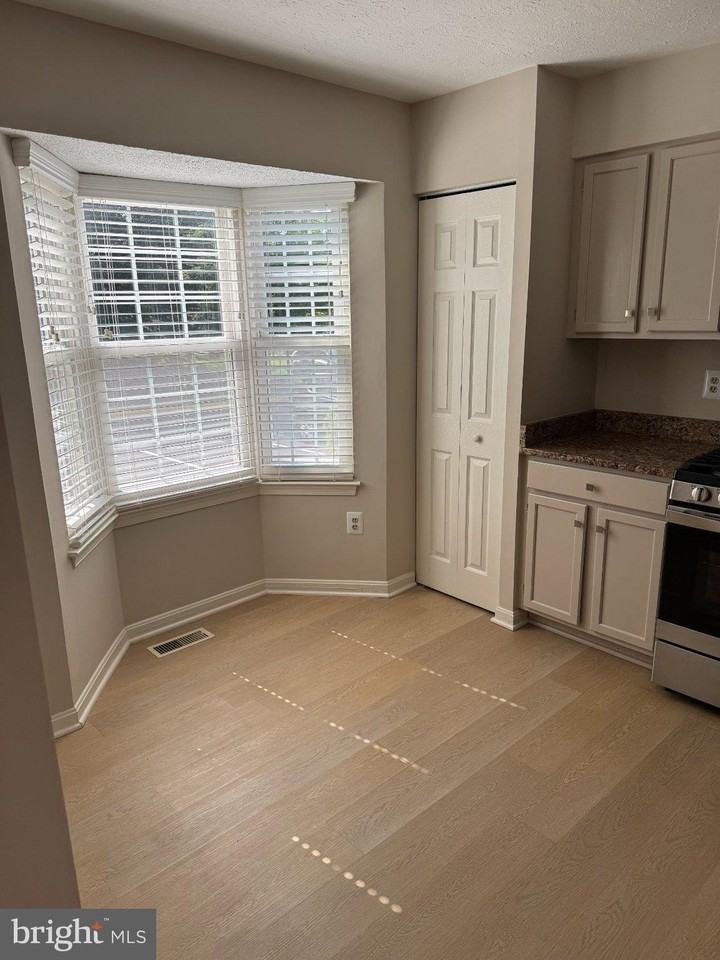 15603 Ambiance Dr - Photo 3 of 18
