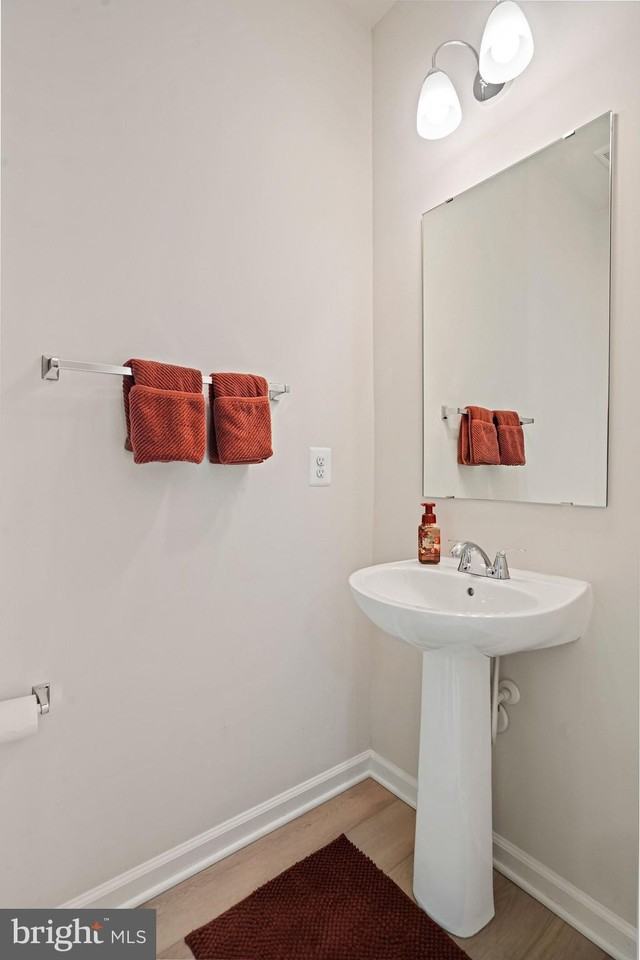 3443 Carnaby St - Photo 4 of 23