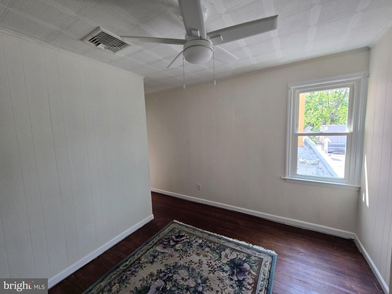 130 S Broadway - Photo 2 of 16