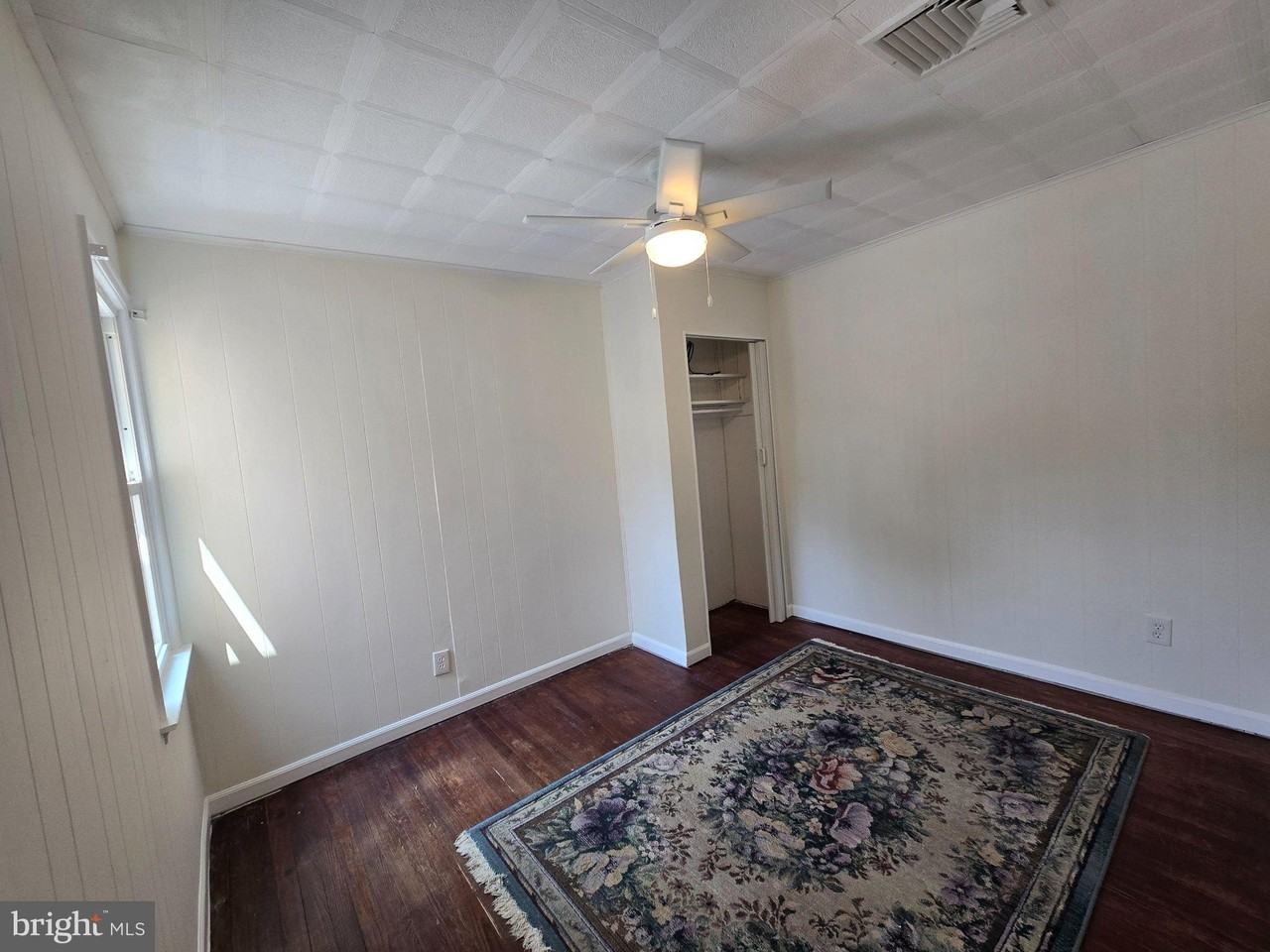 130 S Broadway - Photo 3 of 16