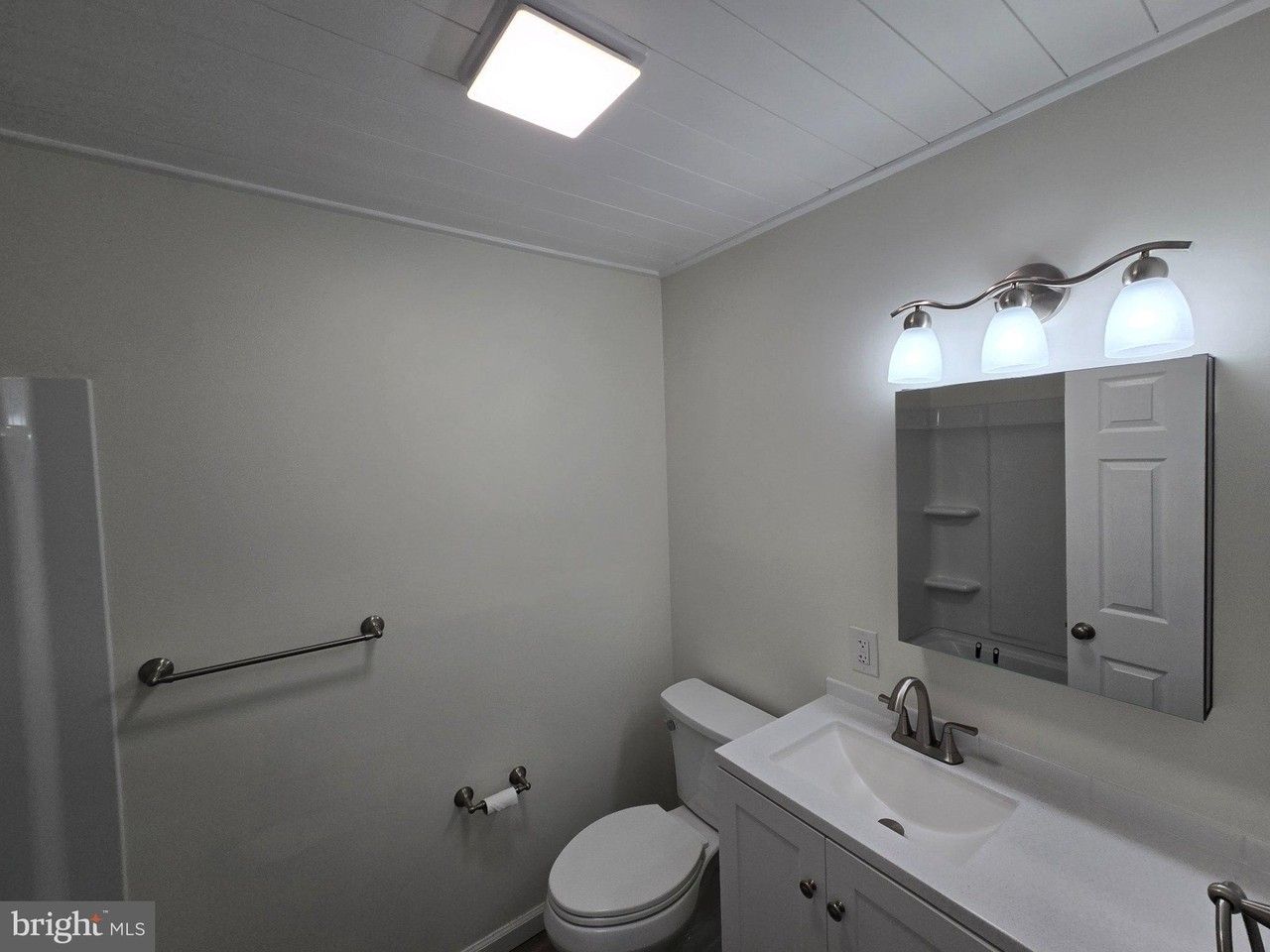 130 S Broadway - Photo 5 of 16