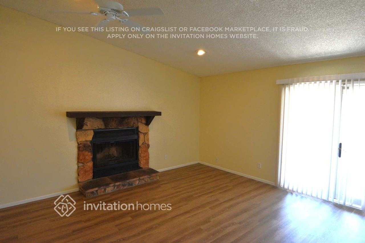 3538 E Anderson Dr - Photo 2 of 12