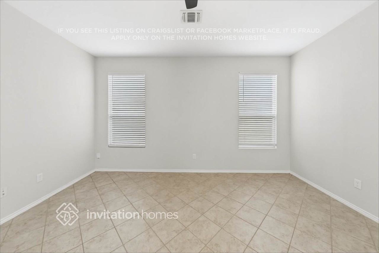 467 Walnut Crst - Photo 4 of 19